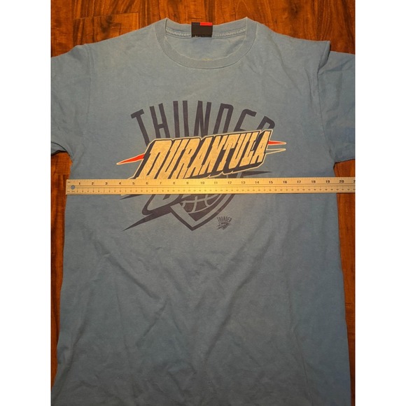 NBA Oklahoma City Thunder Kevin Durant T-Shirt Men's Size M Blue Majestic - Picture 4 of 7